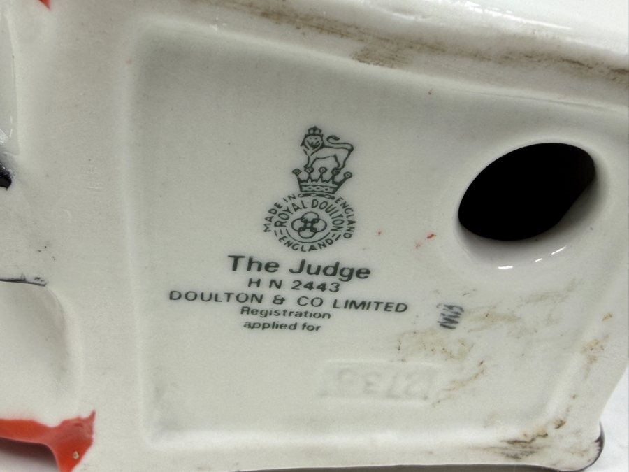 Royal Doulton The Judge HN 2443 Ceramic Figurine Made In England 6.5'H [Photo 6]