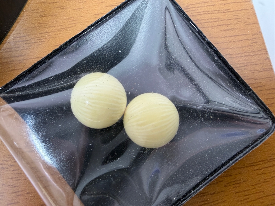 Vintage Roulette Wheel And Accessories Made In Italy 15'W X 13'H [Photo 5]