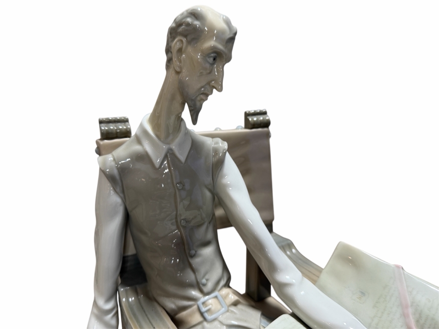 Huge Lladro Don Quixote Figurine #1030 Designed by Salvador Furió With Velvet Base 18'W X 8'D X 15'H Retails $3,110 [Photo 3]