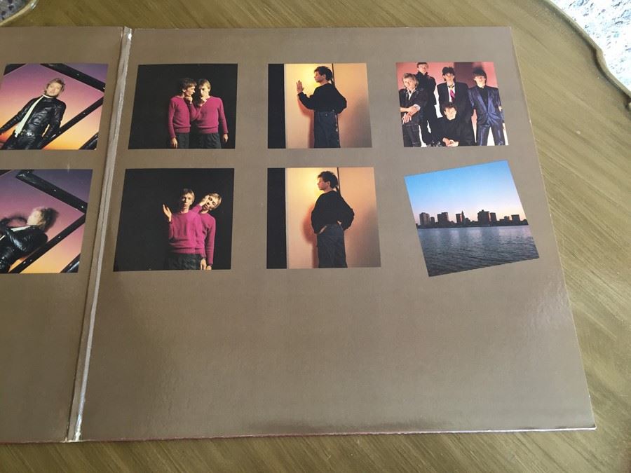 Cars, The ‎- Heartbeat City - Elektra ‎- 60296-1 [Photo 4]