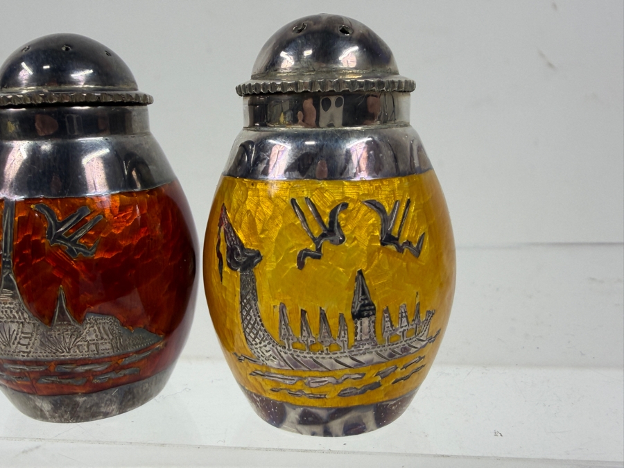 Sterling Silver Enamel Decorated Egg Shaped Salt And Pepper Shakers With Asian Motif And 925 Hallmark 40.9g [Photo 2]