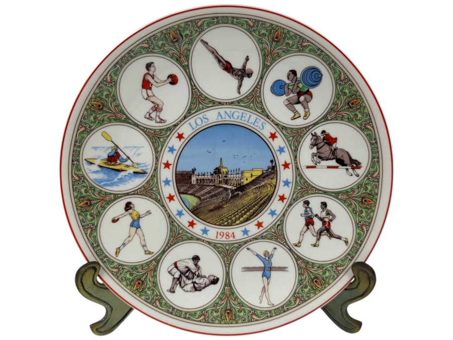 Los Angeles 1984 Olympic Games Collectors Plate By Wedgwood Featuring Various Olympic Sports 9'W