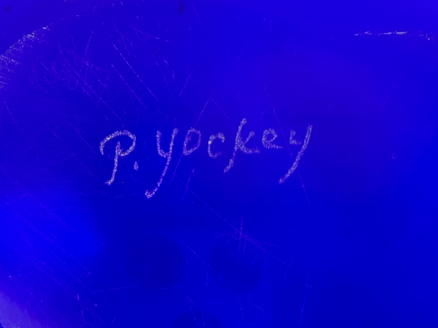 Patricia Yockey Signed Hand Blown Art Glass Bowl 13'W X 12'D X 4'H [Photo 9]