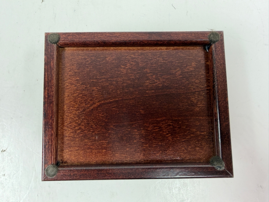 Mercedes-Benz Wooden Keepsake Box With Green Velvet Lining 4.5'W X 3.5'D X 2.5'H [Photo 5]