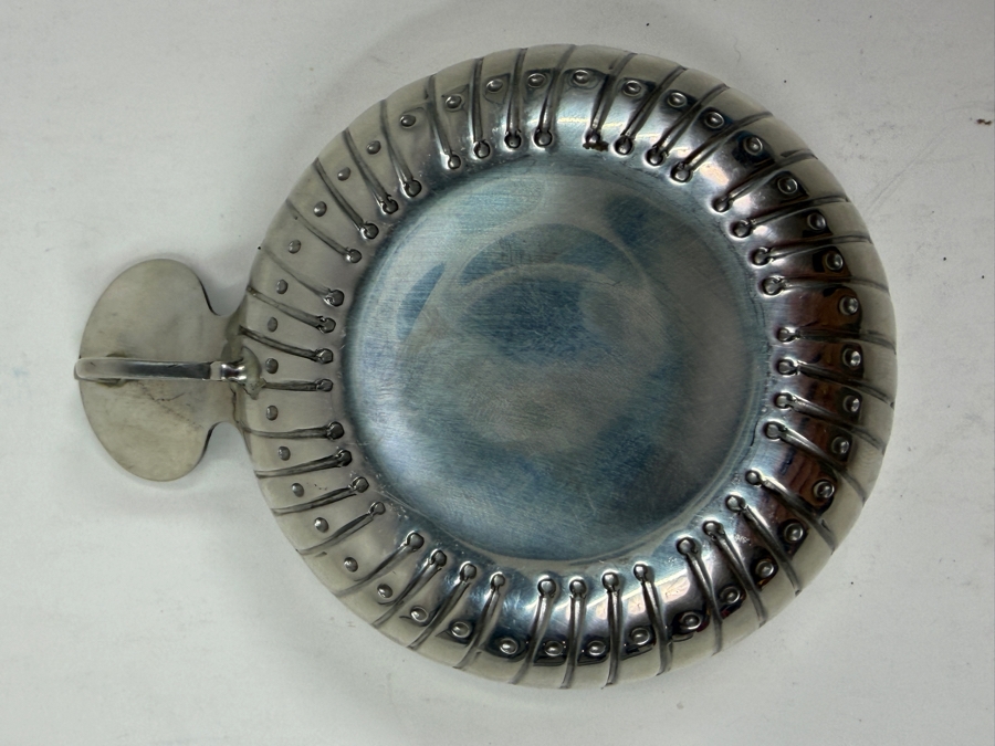 Vintage French Hallmarked Sommelier Tastevin Wine Tasting Cup With Embossed Vineyard And Chateau Estate Scene On Handle 85.9g [Photo 4]