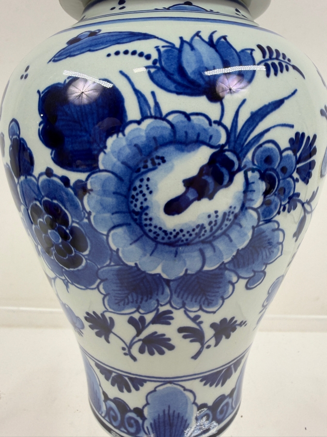 Vintage Royal Delft De Porceleyne Fles Hand Painted Blue And White Floral Lidded Ginger Jar Made In Holland 8.5'H [Photo 2]