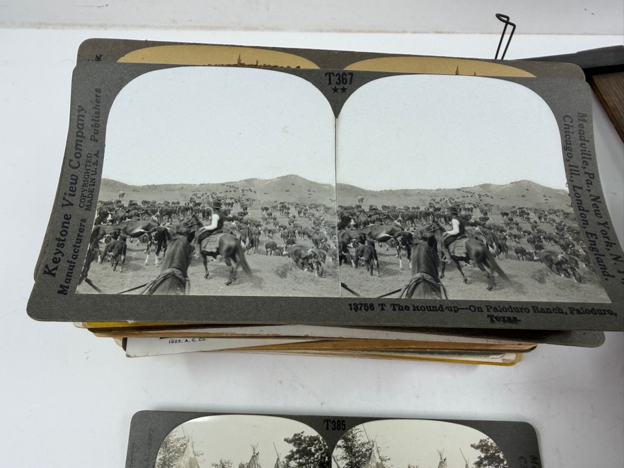 Antique Monarch Stereoscope Viewer With Stack Of 78 Stereograph Cards [Photo 3]