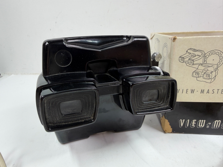 Vintage View Master Stereo System and 3-D Focusing Viewer Model D With Box [Photo 3]