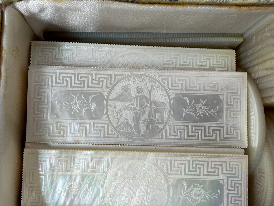 (71) Antique Chinese Mother Of Pearl Hand Carved Gambling Counters Circa 1815 Qing Dynasty Chia Ching Era With Etched Scenes And Certificate Of Authenticity [Photo 3]