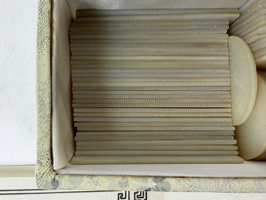 (71) Antique Chinese Mother Of Pearl Hand Carved Gambling Counters Circa 1815 Qing Dynasty Chia Ching Era With Etched Scenes And Certificate Of Authenticity [Photo 8]