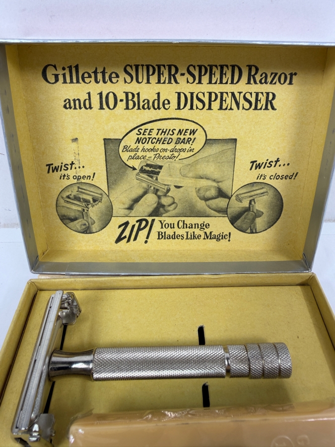 New Old Stock Gillette Super Speed Razor And 10 Blade Dispenser Set With Original Display Box [Photo 3]