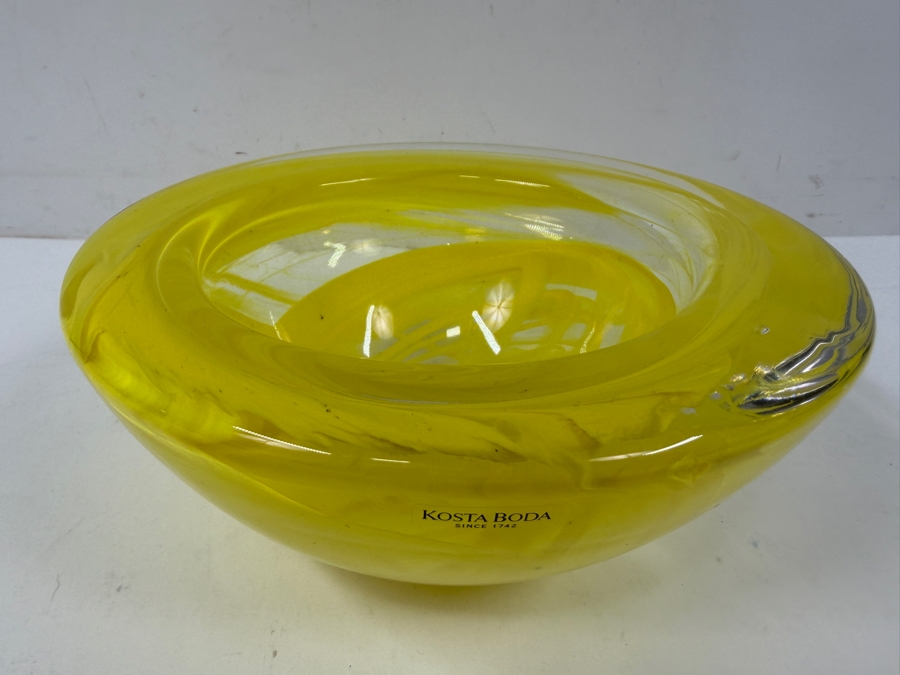 Kosta Boda Atoll Art Glass Bowl Designed By Anna Ehrner 7'W X 3.5'H [Photo 2]