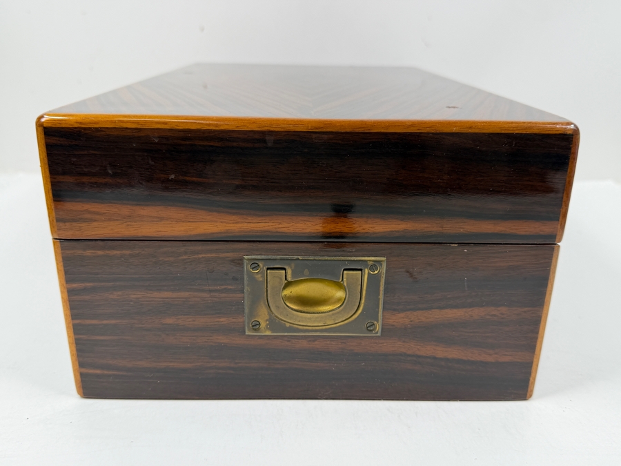 Davidoff Exotic Wood Cigar Humidor Box With Lock And Key Including Assorted Smoking Accessories 15'W X 9'D X 5.5'H [Photo 10]