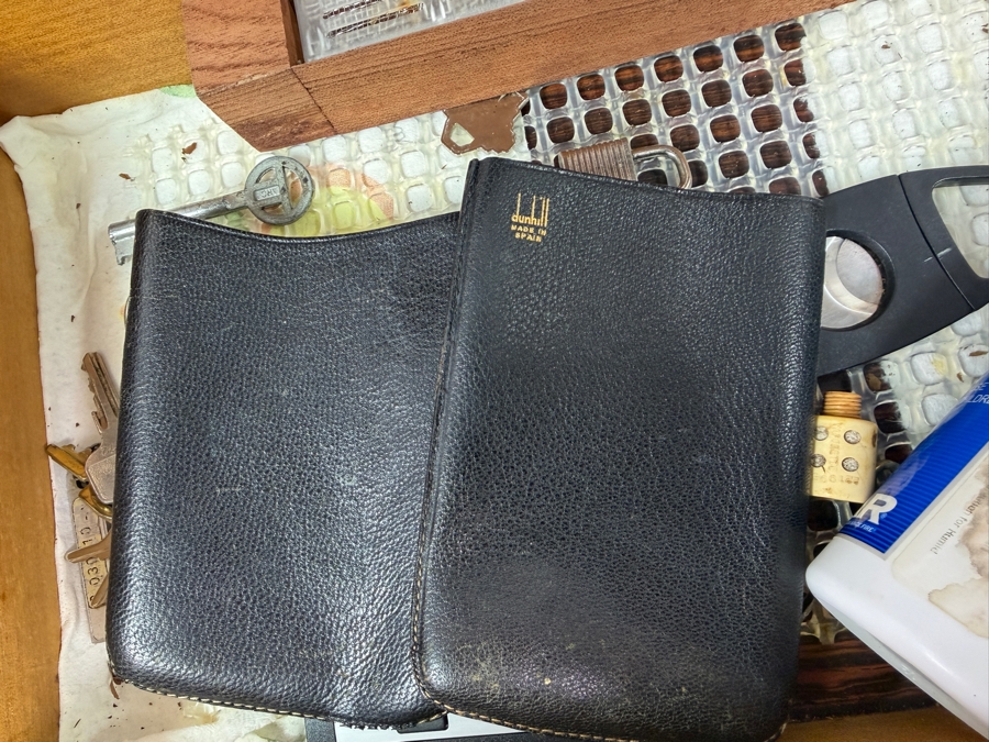 Davidoff Exotic Wood Cigar Humidor Box With Lock And Key Including Assorted Smoking Accessories 15'W X 9'D X 5.5'H [Photo 6]