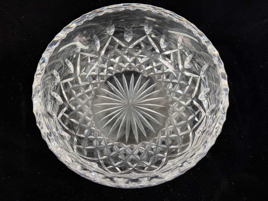 Vintage Clear Cut Crystal Round Serving Bowl With Starburst Bottom Diamond Pattern And Sawtooth Rim 7.5'W X 3.5'H [Photo 4]