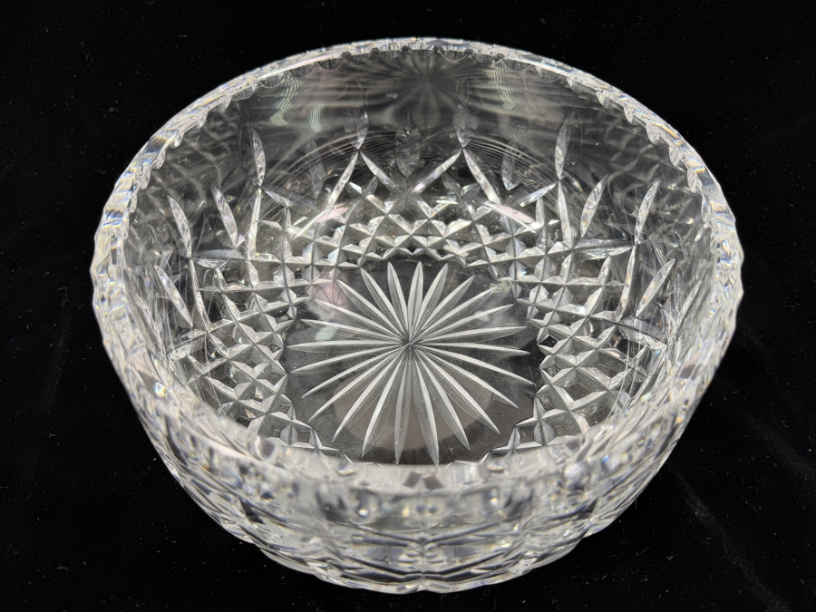 Vintage Clear Cut Crystal Round Serving Bowl With Starburst Bottom Diamond Pattern And Sawtooth Rim 7.5'W X 3.5'H [Photo 3]
