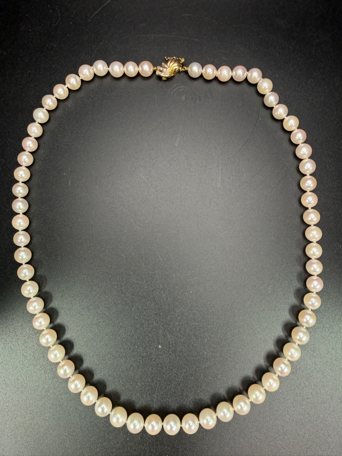 18' Cultured Pearl Strand Necklace With 14k Gold Clasp Estimated 2.0g With (11) .01mm Diamonds Appraised Retail Value Of $1,200 [Photo 5]