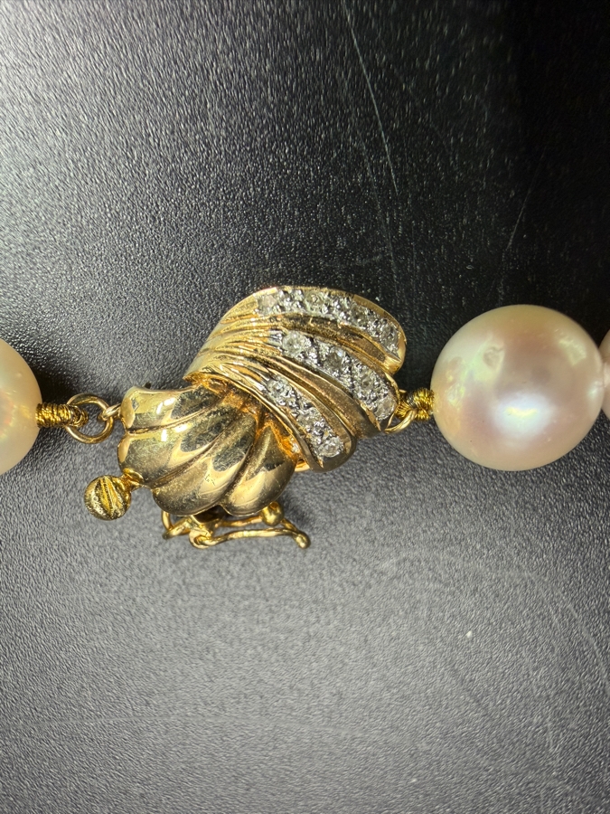 18' Cultured Pearl Strand Necklace With 14k Gold Clasp Estimated 2.0g With (11) .01mm Diamonds Appraised Retail Value Of $1,200 [Photo 6]