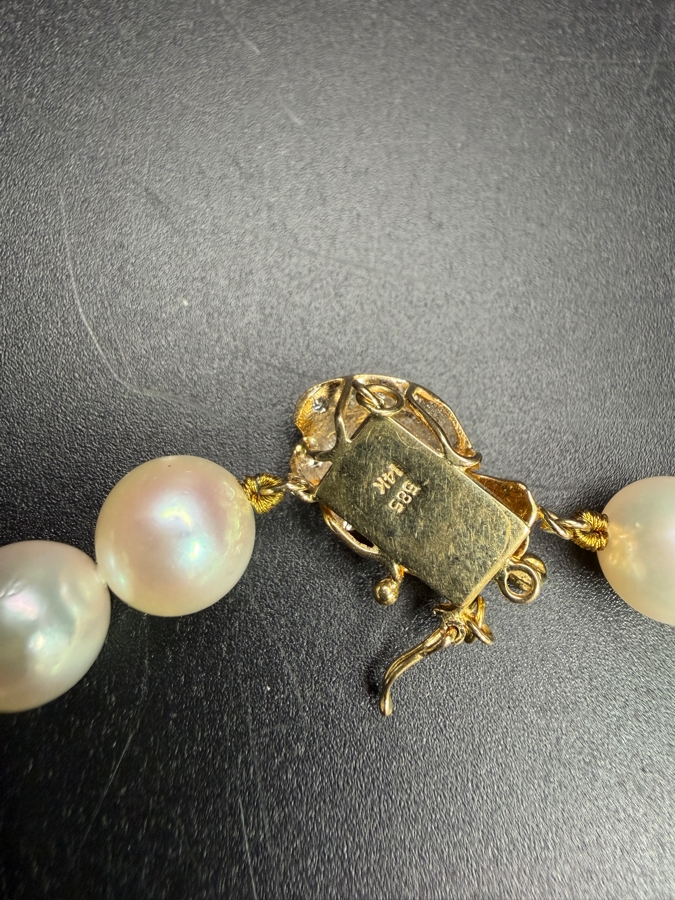 18' Cultured Pearl Strand Necklace With 14k Gold Clasp Estimated 2.0g With (11) .01mm Diamonds Appraised Retail Value Of $1,200 [Photo 7]