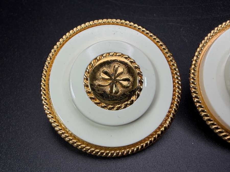 Vintage Chanel Clip-On Earrings 1.5'W [Photo 4]