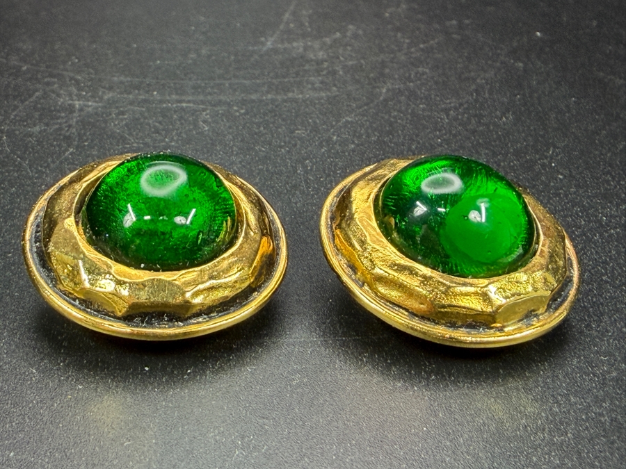 Vintage Chanel Clip-On Earrings [Photo 5]