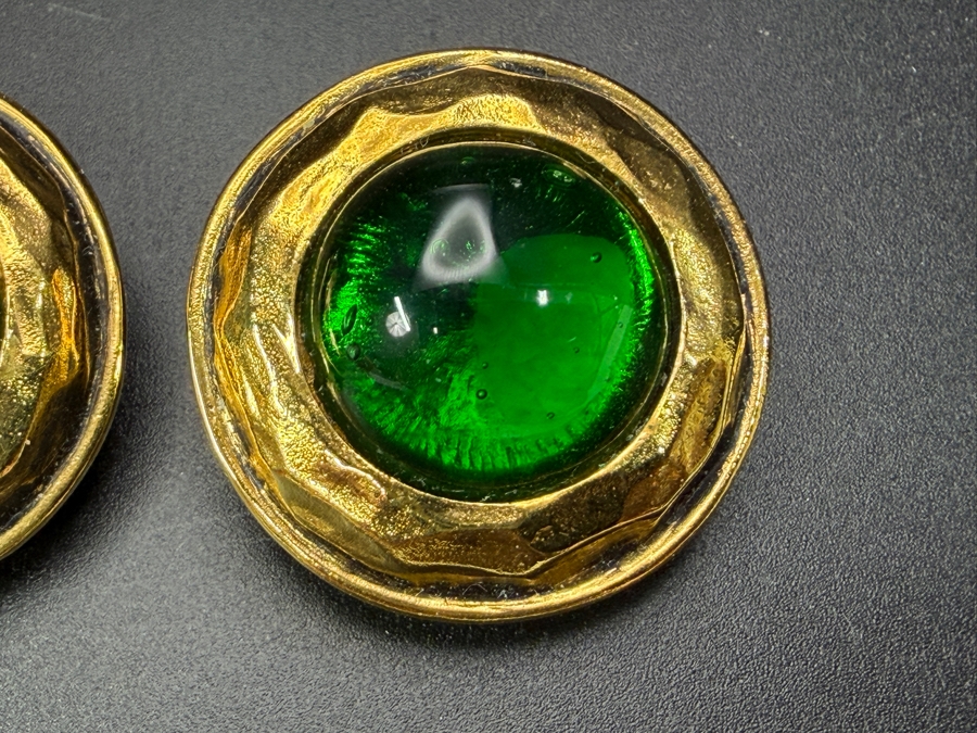 Vintage Chanel Clip-On Earrings [Photo 4]