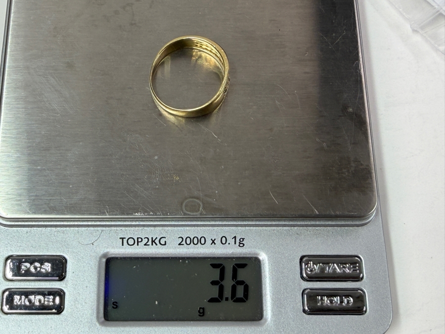 14k Gold Ring With (39) .01 Diamonds Est. .39cttw 3.6g Size 10 Appraised At $2,000 Retail [Photo 7]