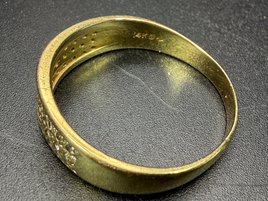 14k Gold Ring With (39) .01 Diamonds Est. .39cttw 3.6g Size 10 Appraised At $2,000 Retail [Photo 5]