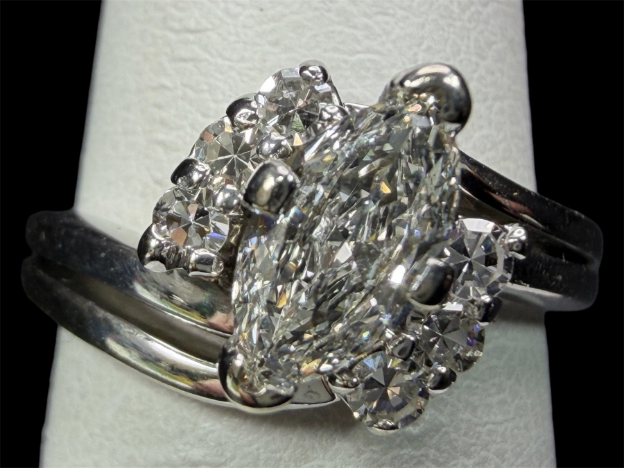 14k Gold Diamond Ring With 6.5 X 4mm Marquise Diamond SI1-G-H Est. .38ct Accented With (6) 1.8mm Single Cut Diamonds Est. .15cttw Size 5.5 4.5g Appraised At $3,000 Retail