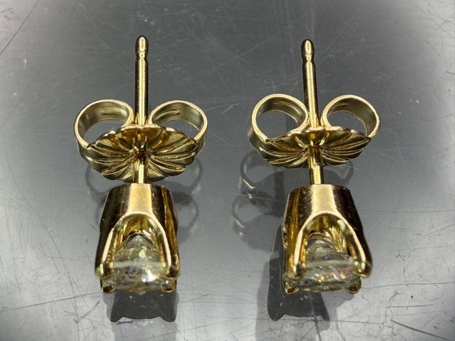 14k Gold Diamond Stud Earrings With (2) 4mm Round Brilliant Diamonds SI2-H-I Est. .50cttw 0.9g Appraised At $500 Retail [Photo 2]
