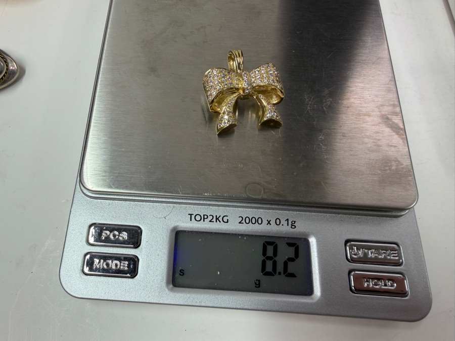 14k Gold Bow Motif Pearl Enhancer With (78) .01 Diamonds Estimated .75-.80cttw 8.2g Appraised At $4,000 Retail [Photo 8]