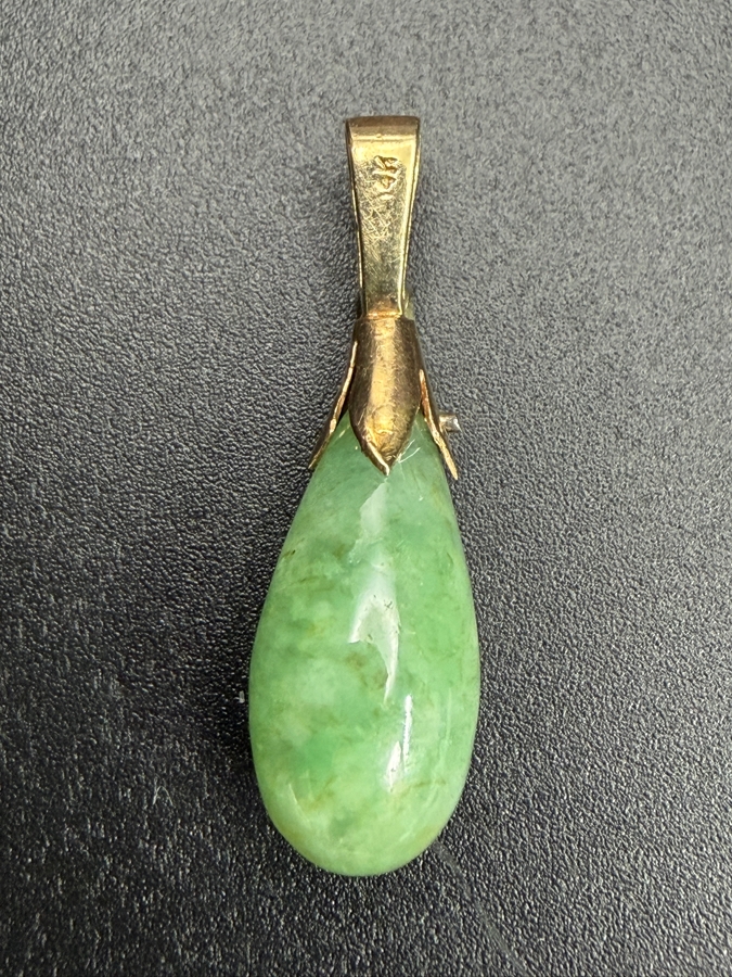 14k Gold Jadeite Drop Pendant With .01mm Diamond 2.0g 1'L Appraised At $500 Retail [Photo 7]
