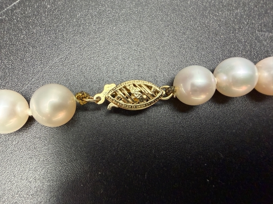 34' 7.2mm Cultured Pearl Strand Necklace With 14k Gold Clasp Appraised At $1,400 Retail [Photo 4]