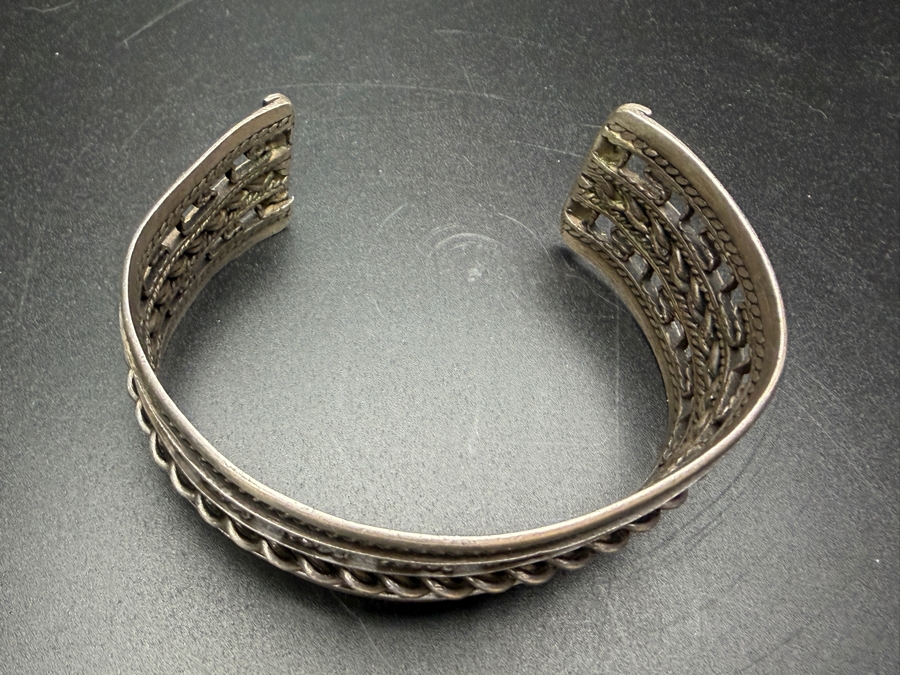Vintage Sterling Silver Cuff Bracelet 2.75'W 44.1g [Photo 2]