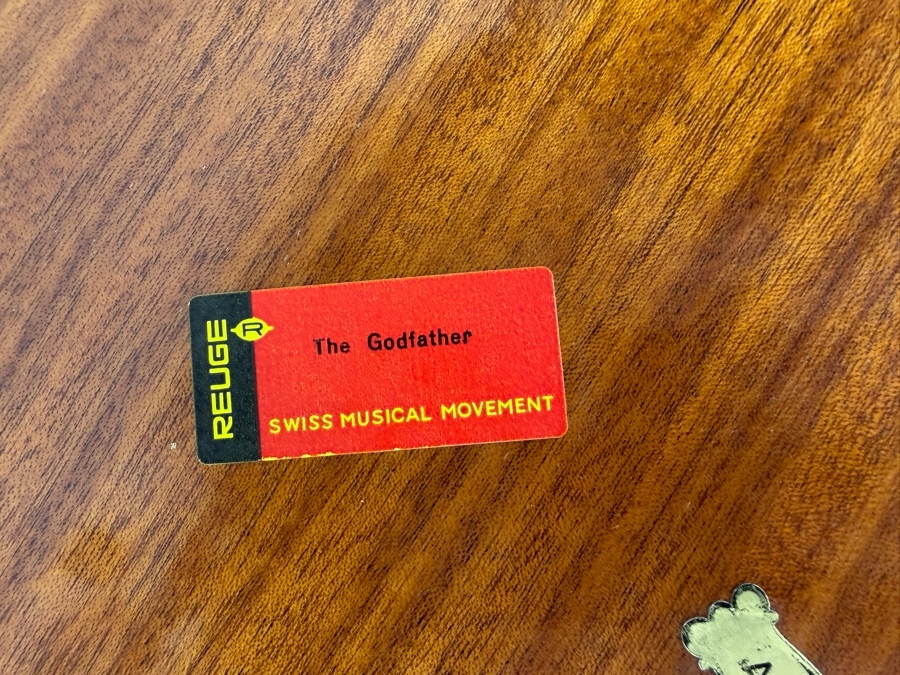 Vintage Italian Inlaid Wooden Jewelry Music Box 9W X 8.75D X 3.5H [Photo 7]