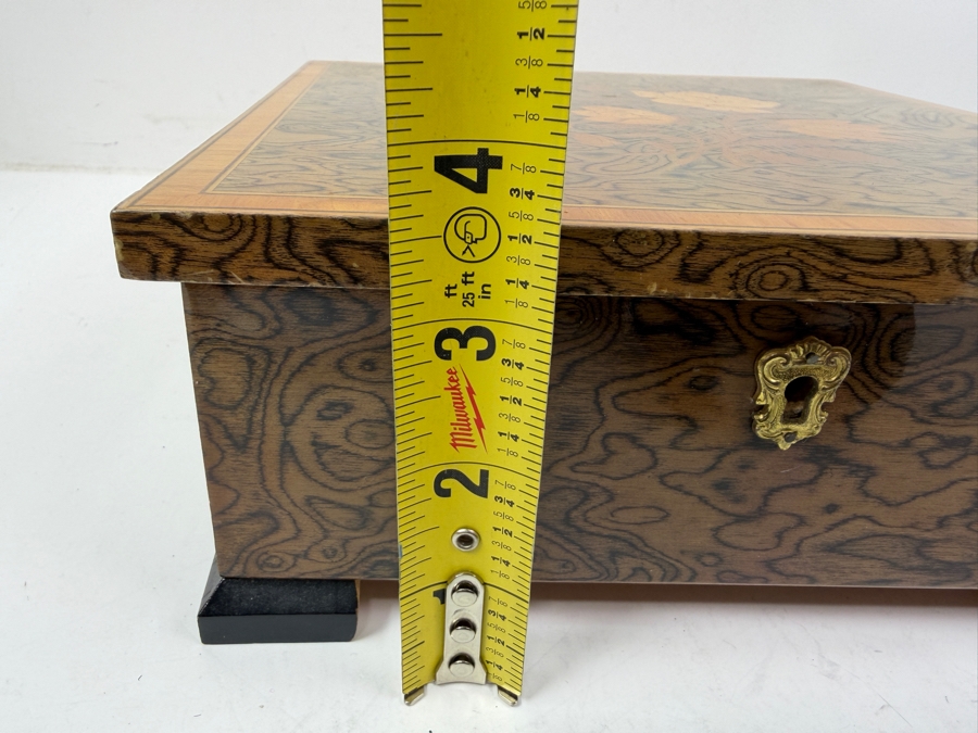 Vintage Italian Inlaid Wooden Jewelry Music Box 9W X 8.75D X 3.5H [Photo 10]