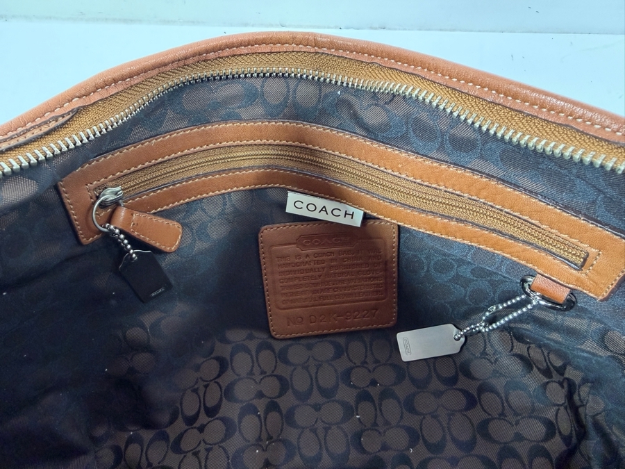 Tan Leather Coach Handbag 16'W [Photo 5]
