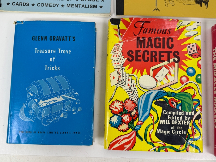 (6) Vintage Magic Trick Books [Photo 3]