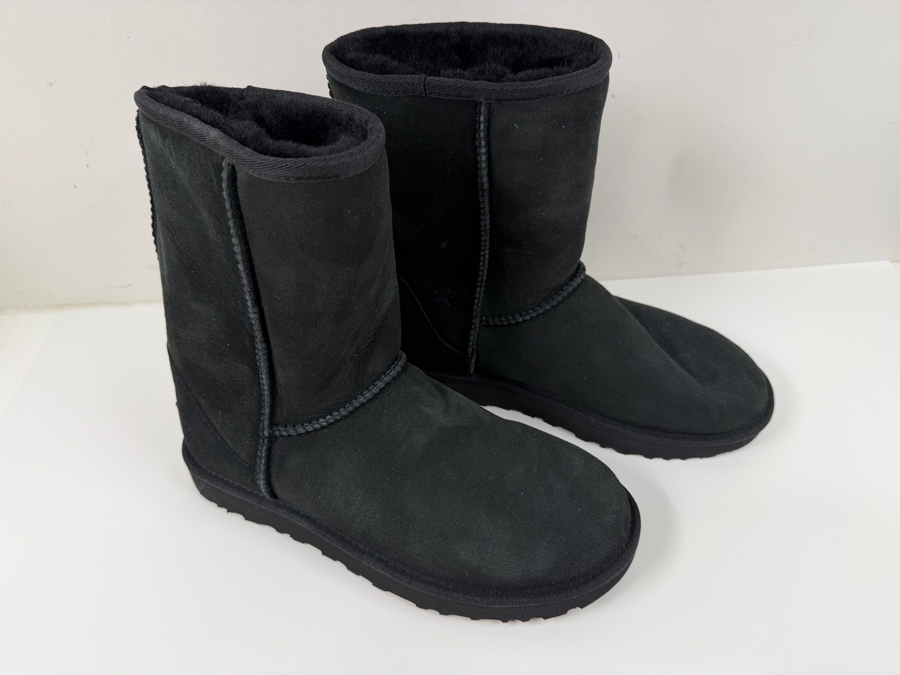 Authentic Ugg Classic Short Black Suede Sheepskin Women's Boots Size 8 (HA) [Photo 2]
