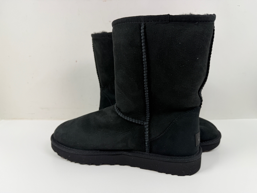Authentic Ugg Classic Short Black Suede Sheepskin Women's Boots Size 8 (HA) [Photo 4]