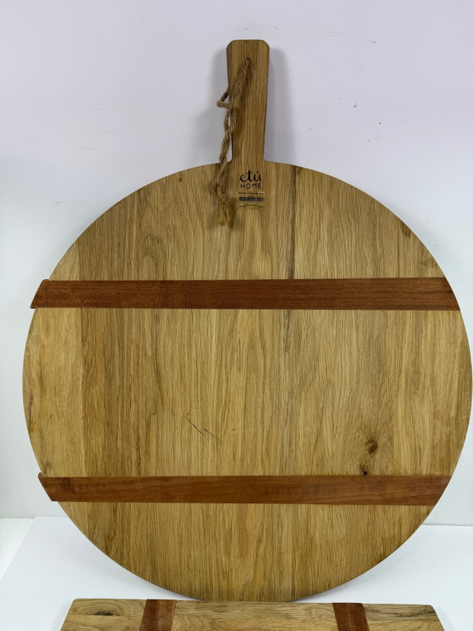 Etu HOME Round Oak And Square Charcuterie Board 20' X 22' (HA) [Photo 2]