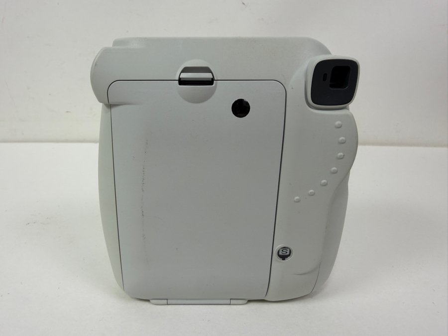 Fujifilm Instax Mini 9 Instant Camera With Film Pack (HA) [Photo 4]