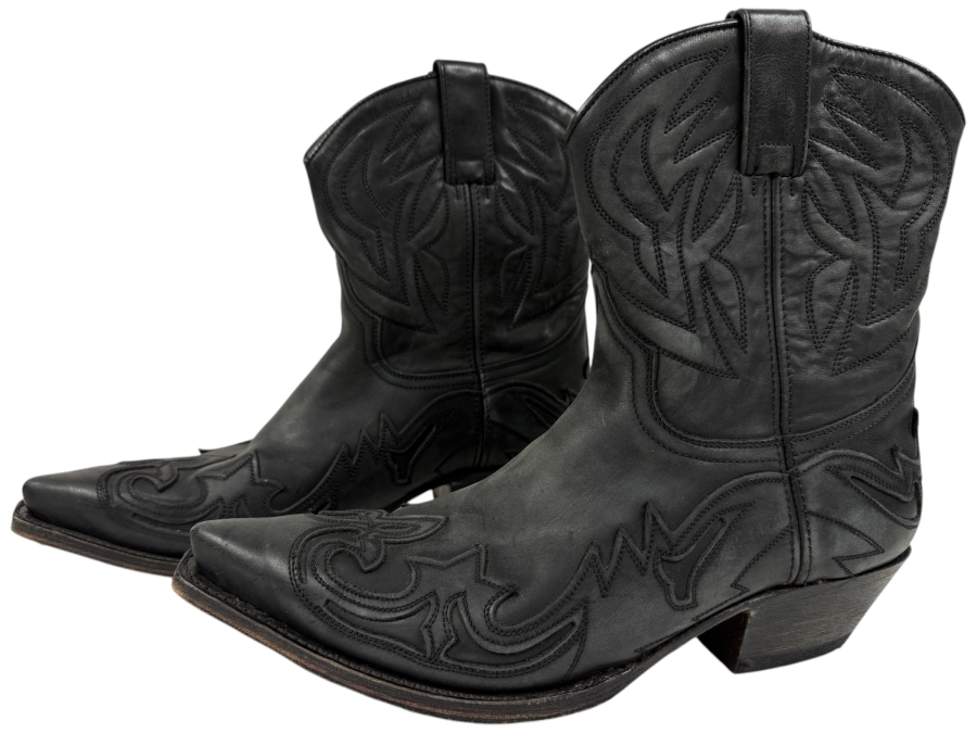 Sendra Handmade Black Leather Western Cowboy Boots With Pointed Toe Stitched Detail Metal Heel Tag Made In Spain Size 8 (HA)