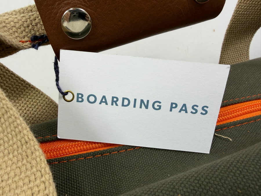 Boarding Pass Work Hard, Play Hard Duffel Bag 22'L (HA) [Photo 4]