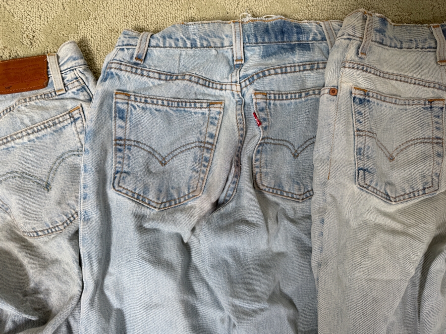 Lot of (4) Levi's Denim Jeans Size 24 (HA) [Photo 4]