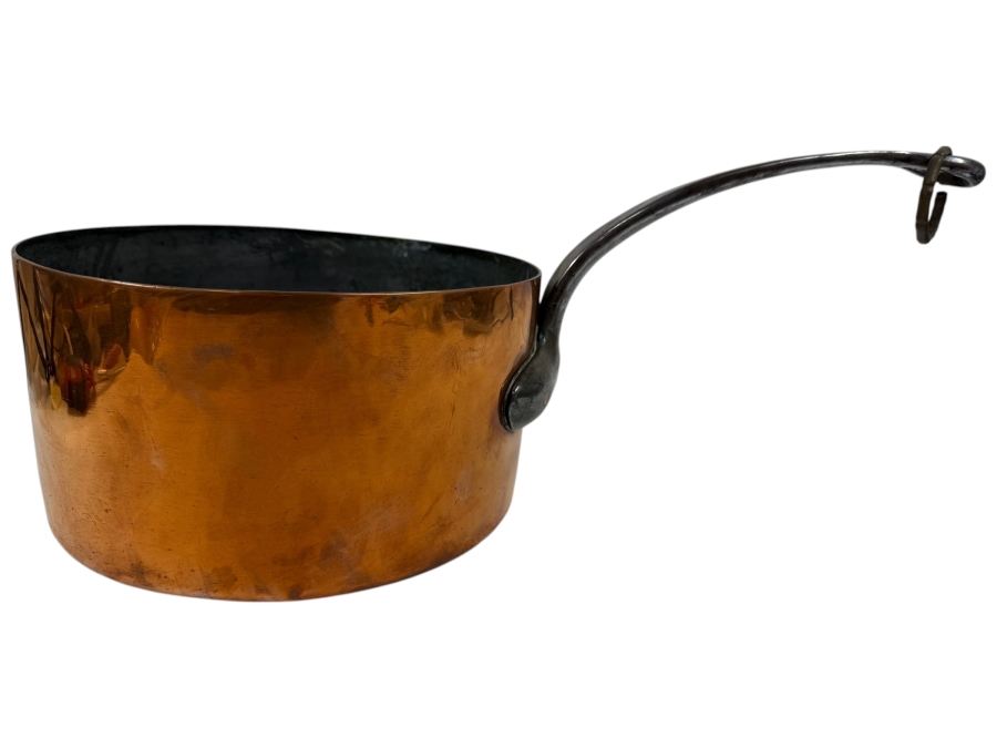 Vintage French Hammered Copper Saucepan 10'W X 20'L (RSF)
