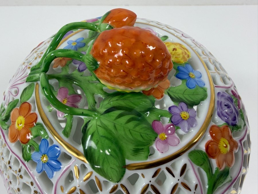 Herend Handpainted Porcelain Reticulated Potpourri Box With Strawberry Finial 6'W X 6'H (RSF) [Photo 3]