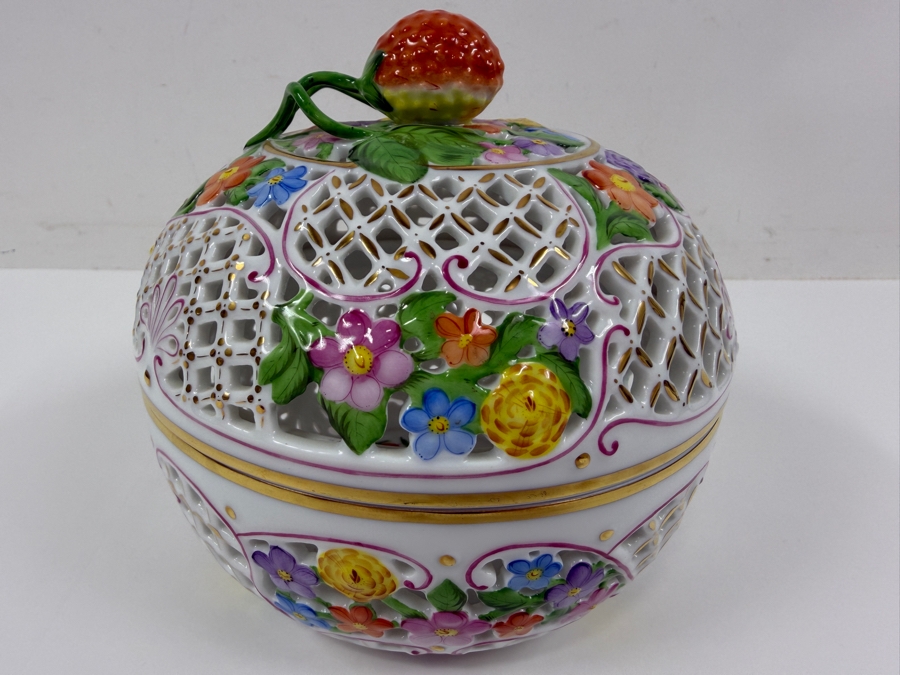 Herend Handpainted Porcelain Reticulated Potpourri Box With Strawberry Finial 6'W X 6'H (RSF) [Photo 4]