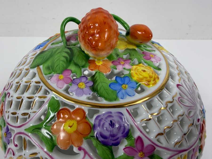 Herend Handpainted Porcelain Reticulated Potpourri Box With Strawberry Finial 6'W X 6'H (RSF) [Photo 7]