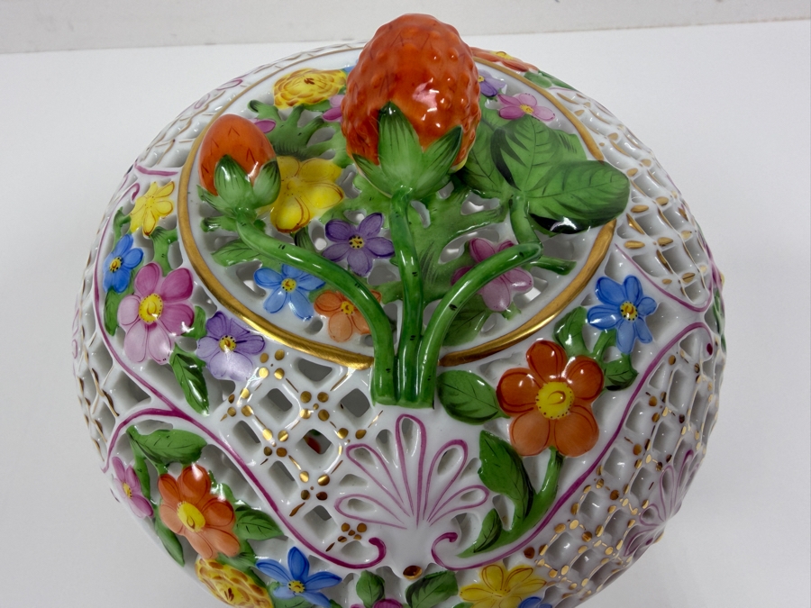 Herend Handpainted Porcelain Reticulated Potpourri Box With Strawberry Finial 6'W X 6'H (RSF) [Photo 10]